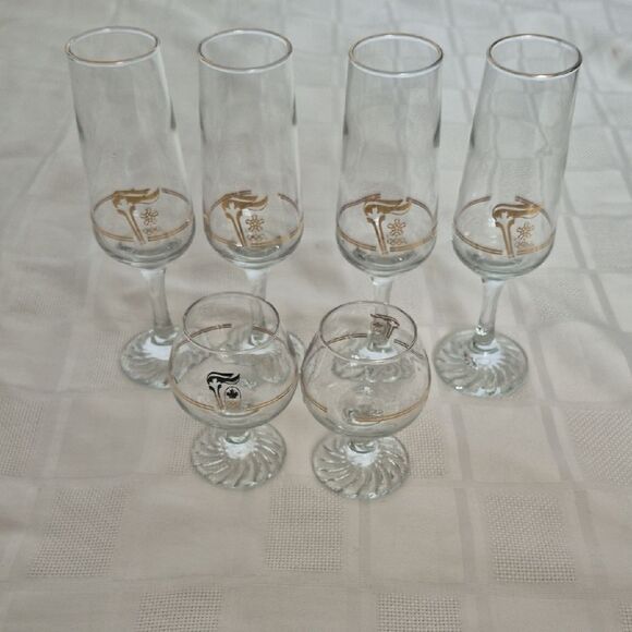 Gold Accent Glassware Set - Picture 5 of 16